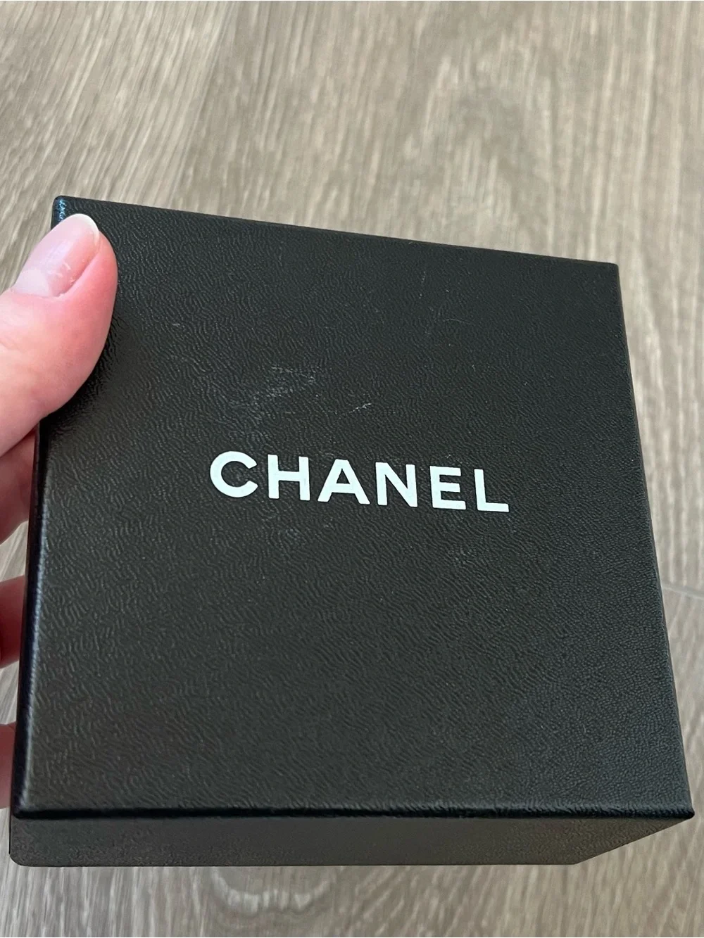 Chanel Box (BB76)